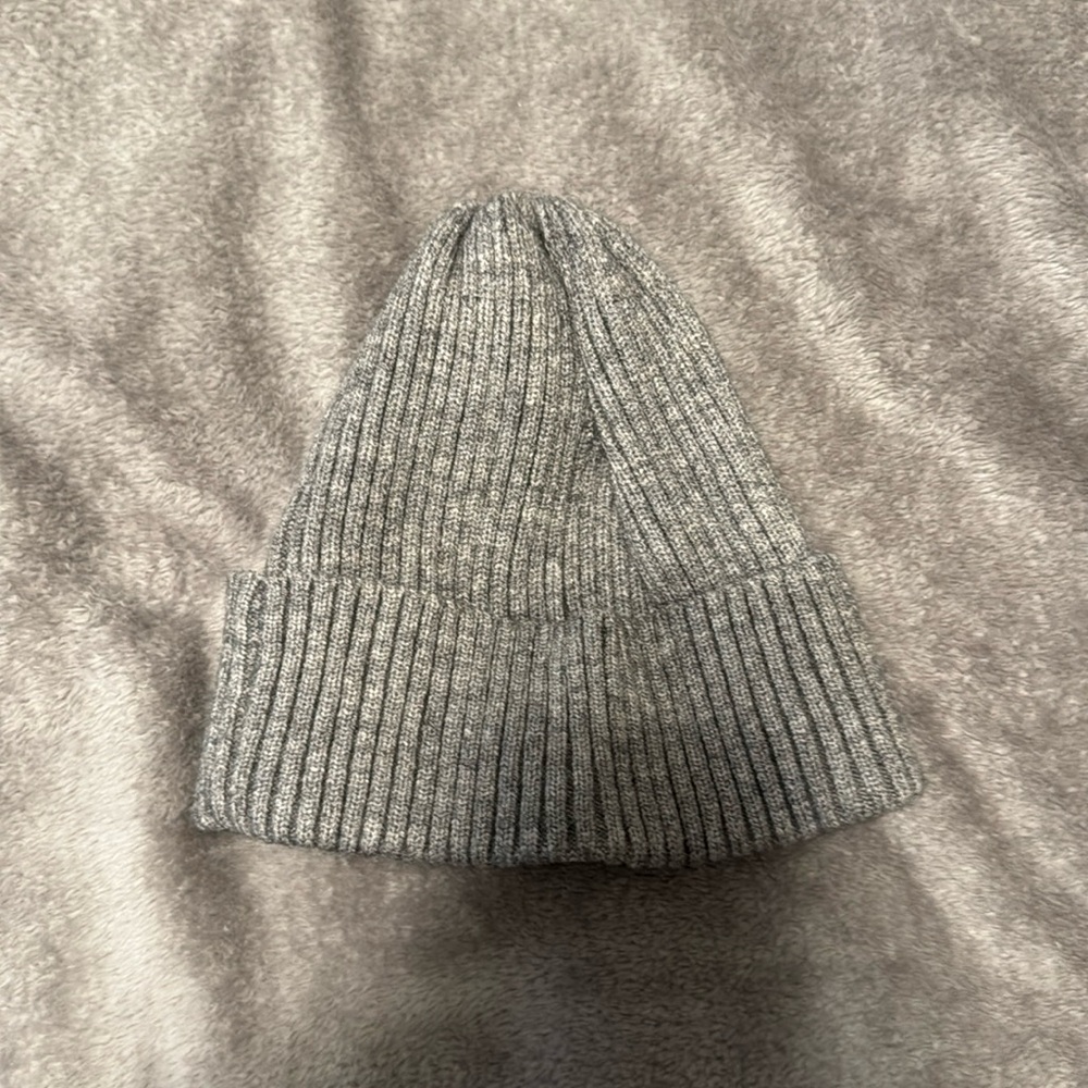 Knit Hat - Picture 1 of 2